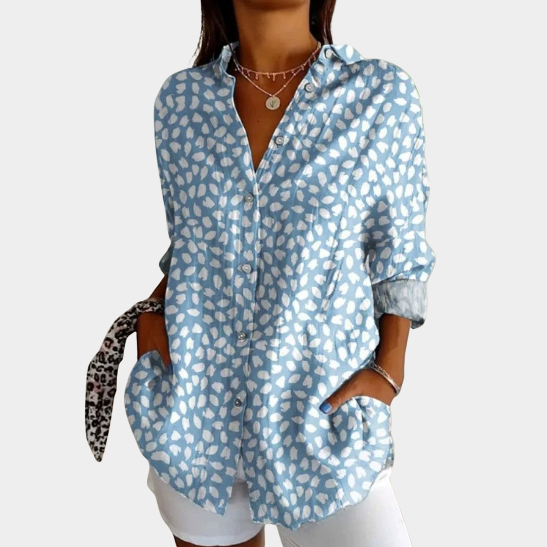 Jarmila- Wygodna bluzka damska w biały wzór w kropki