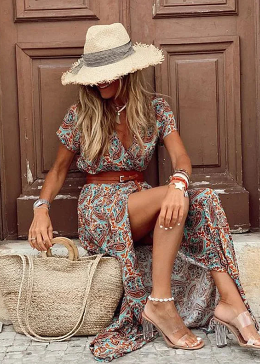 Długa Sukienka Boho z Plisowanym Pasem