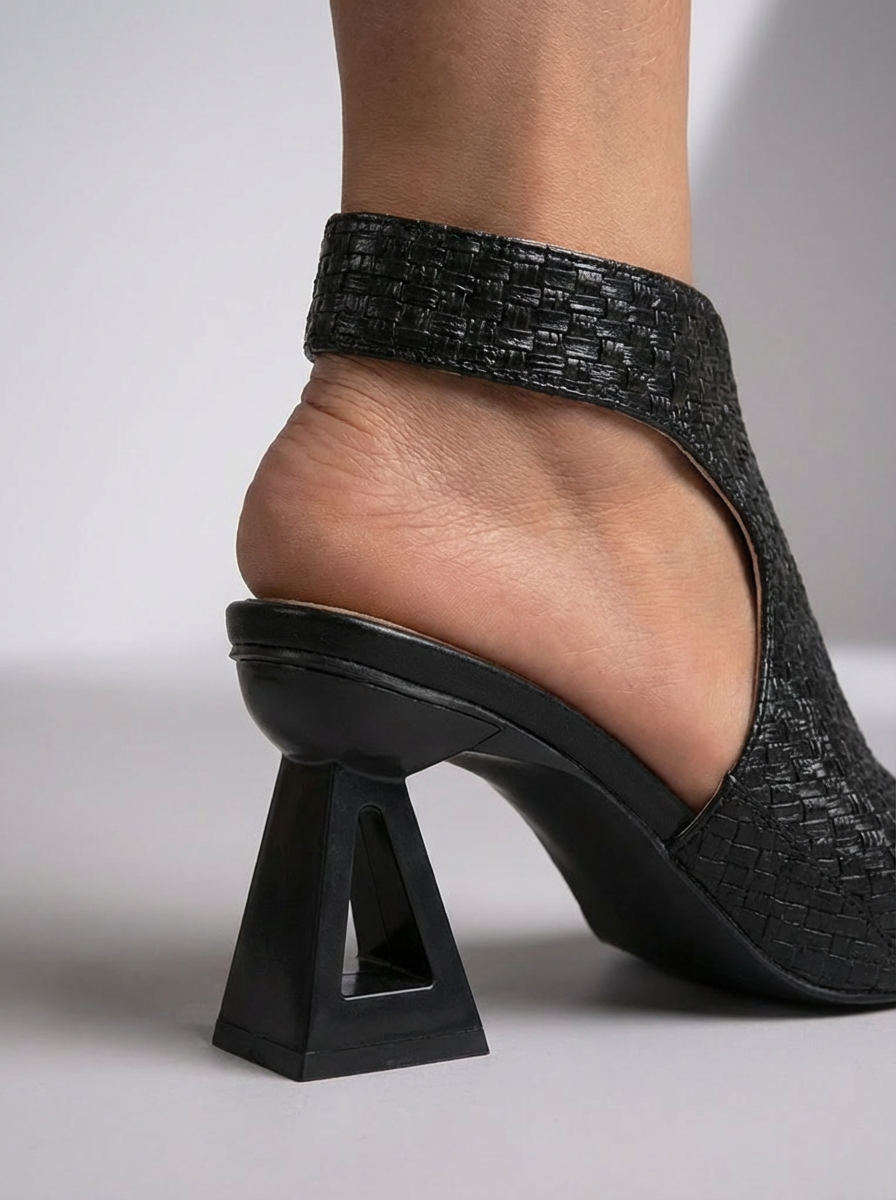 Szpilki Aura Sculpted Weave | Elegancja spotyka się z najwyższym komfortem